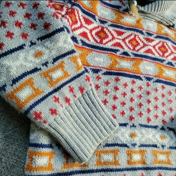 Mixed Pattern Knit Sweater - Picture 3 of 5